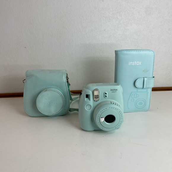 Other - Fujifilm Instax Mini 9 Instant Camera & Case- Teal